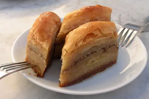 Evelyns Bakery photo 4